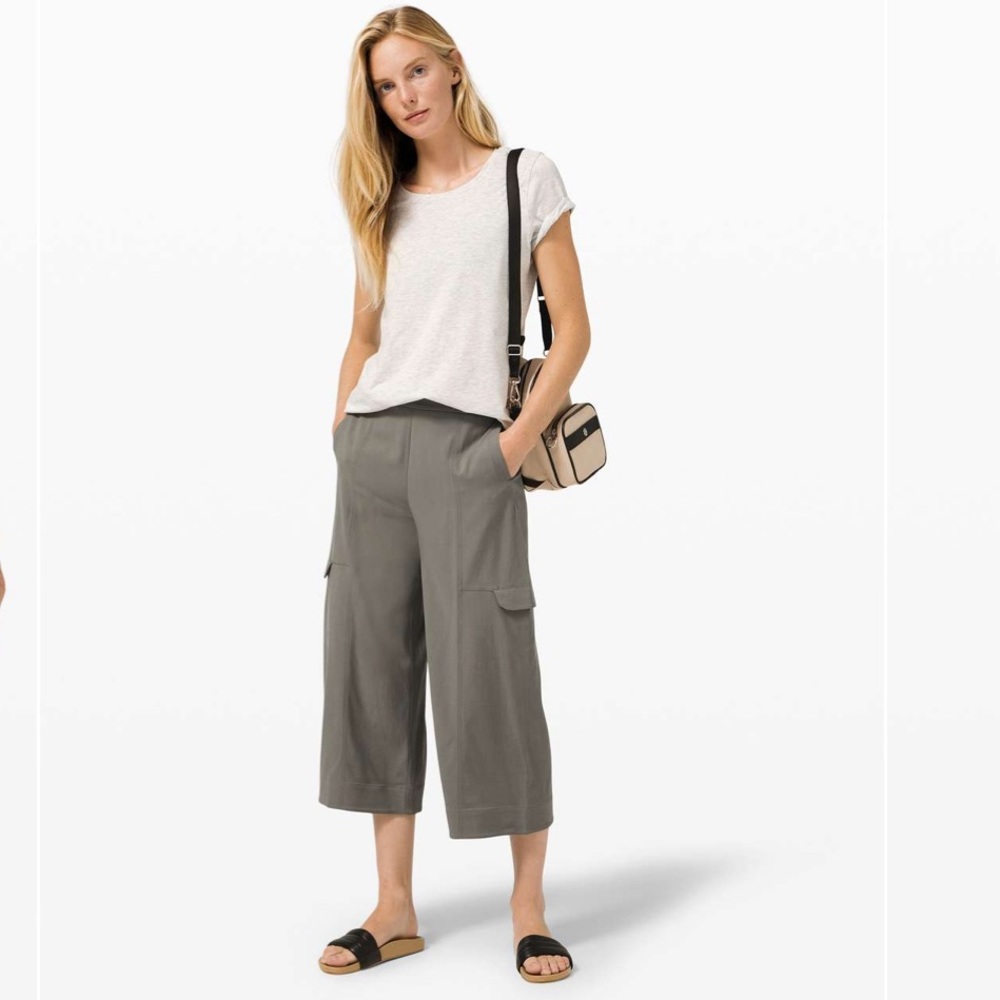 Lululemon Metropolis Maven High Rise Crop Grey Sage Women’s Size 4